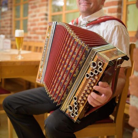 فندق نويشتات أن در دوناوفي  Gasthaus Paulus المظهر الخارجي الصورة